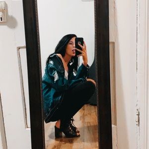 Meet your Posher, Becca